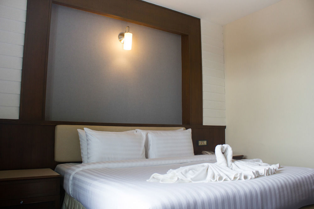 Hatyai Holiday Hotel ハートヤイ エクステリア 写真
