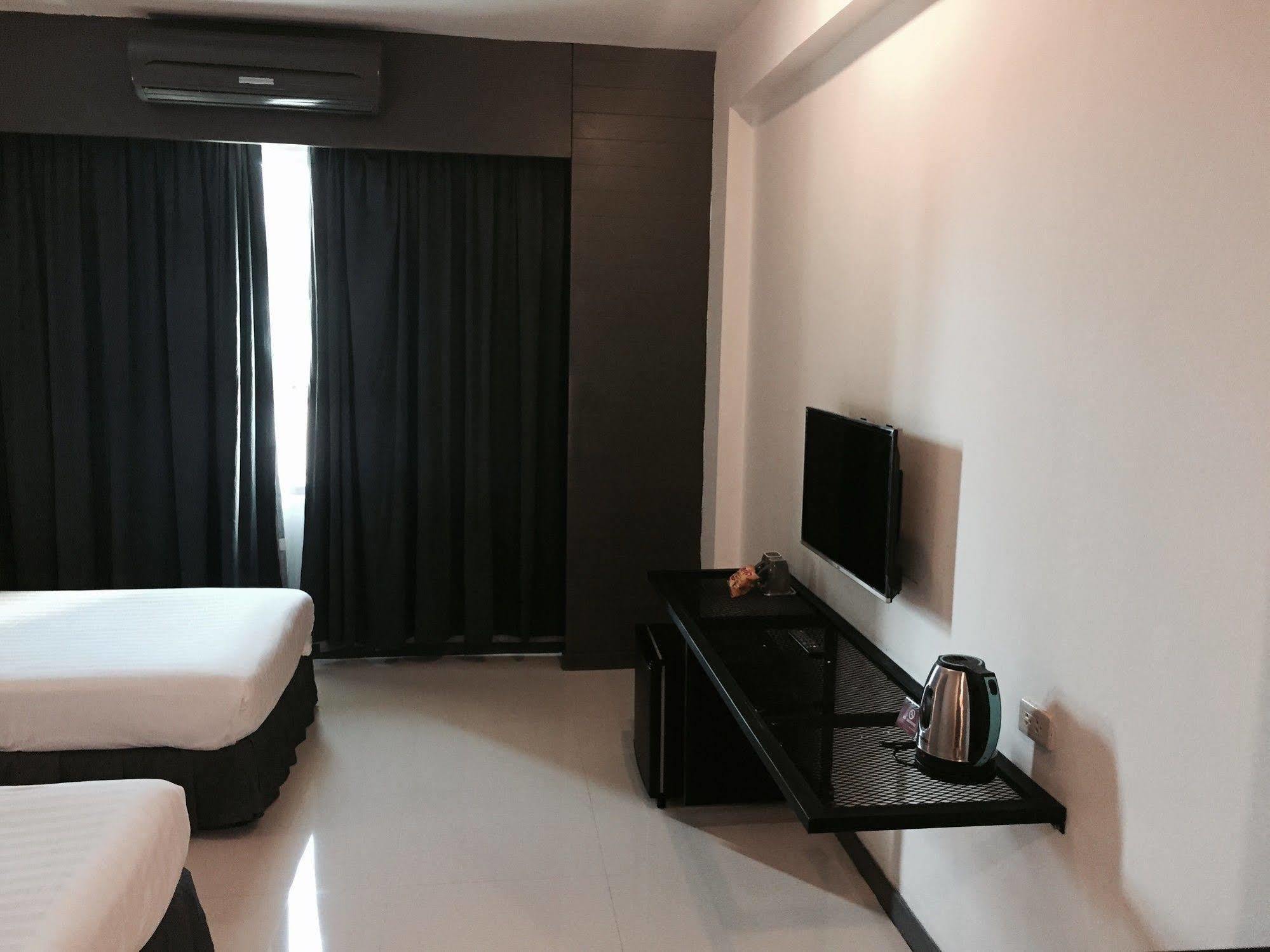 Hatyai Holiday Hotel ハートヤイ エクステリア 写真