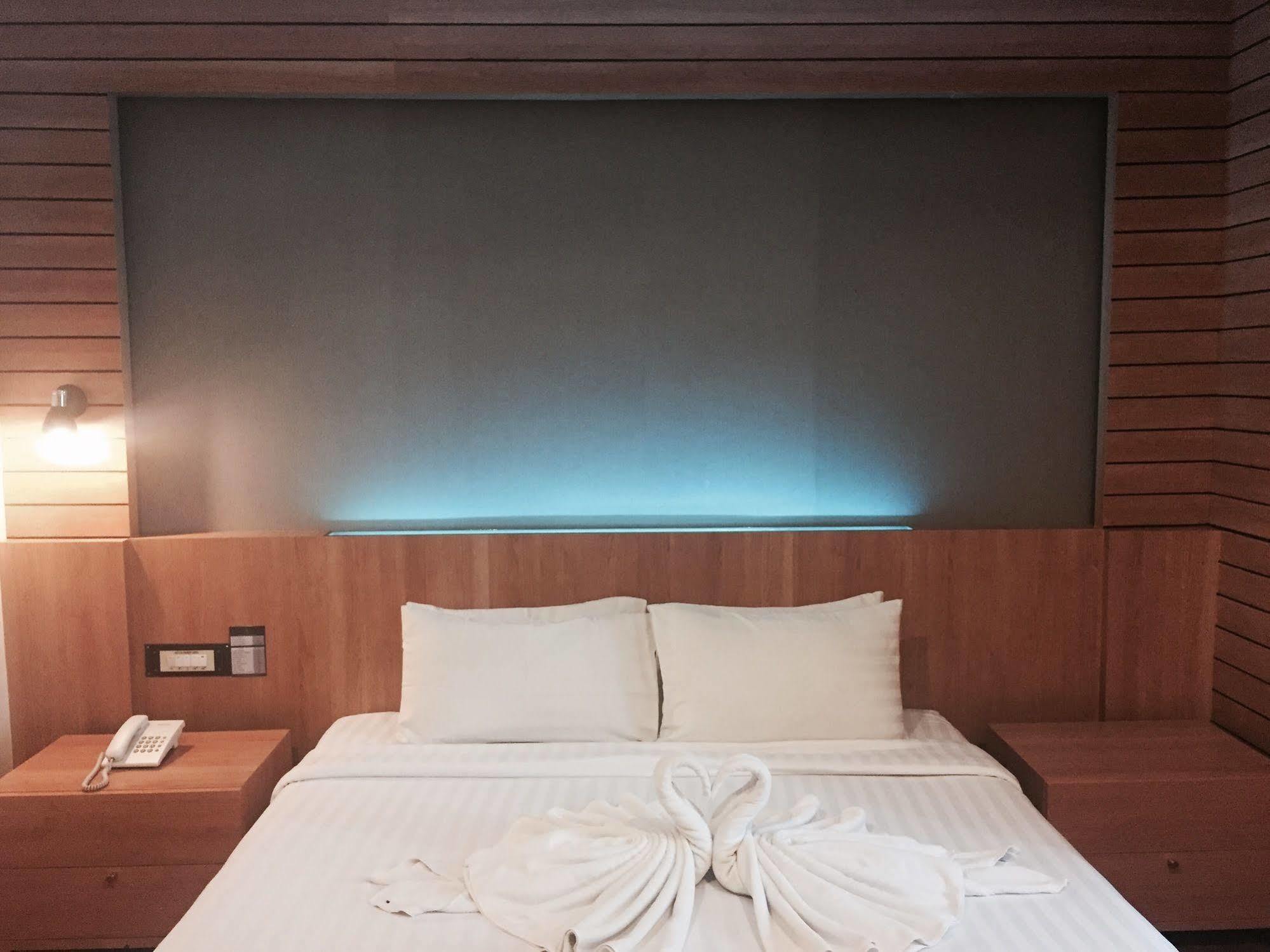 Hatyai Holiday Hotel ハートヤイ エクステリア 写真