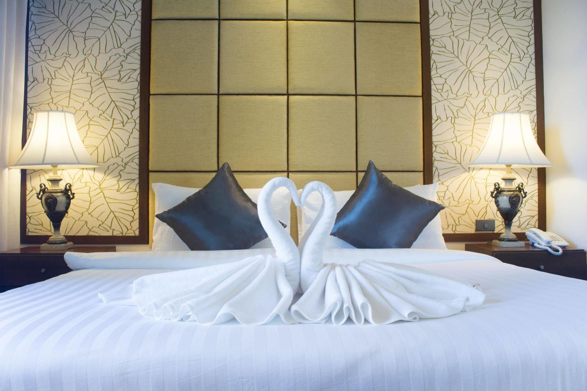 Hatyai Holiday Hotel ハートヤイ エクステリア 写真
